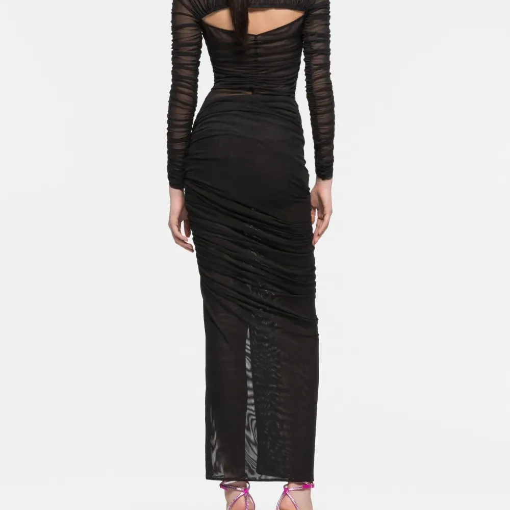 Топ из коллаборации с Ester Manas