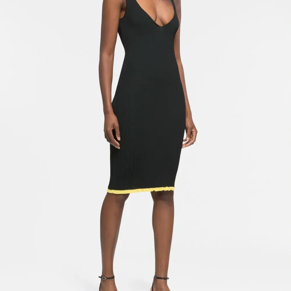 Платье миди в рубчик из коллаборации с Ester Manas