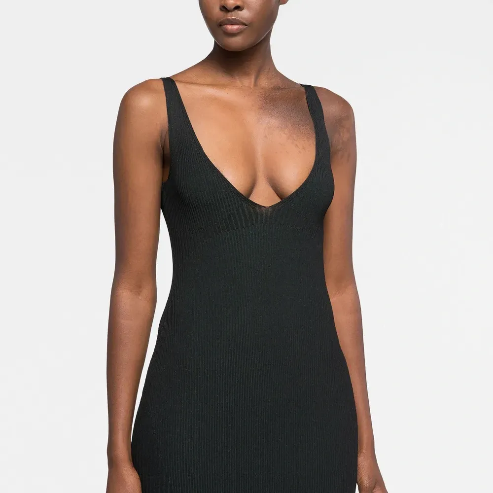 Платье миди в рубчик из коллаборации с Ester Manas