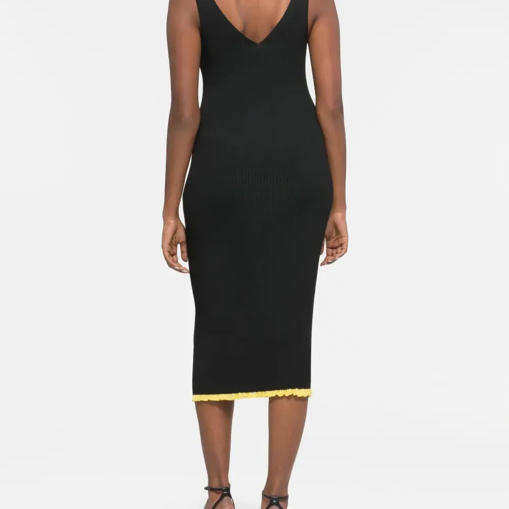 Платье миди в рубчик из коллаборации с Ester Manas