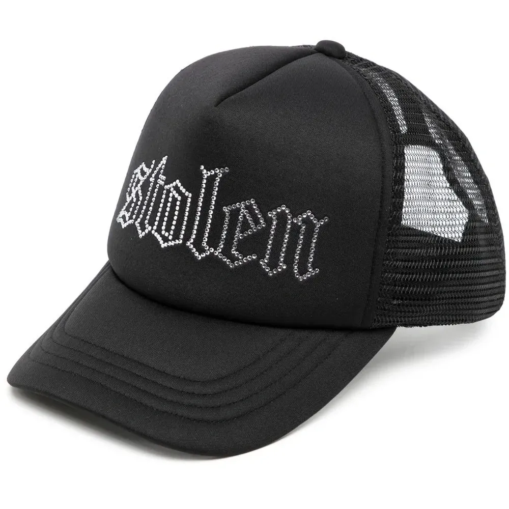 Кепка с логотипом