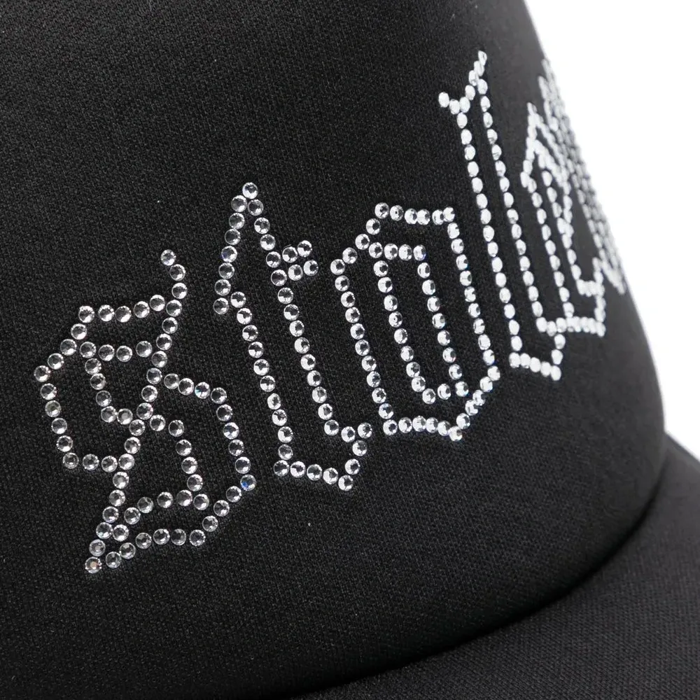 Кепка с логотипом