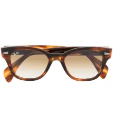 Солнцезащитные очки в прямоугольной оправе