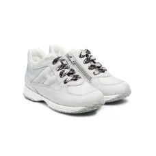 Кроссовки с вышивкой