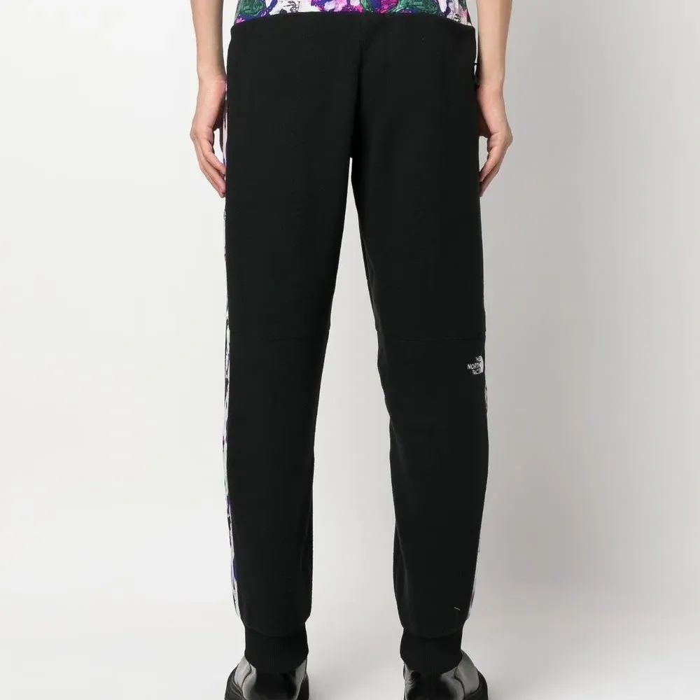 Спортивные брюки с графичным принтом