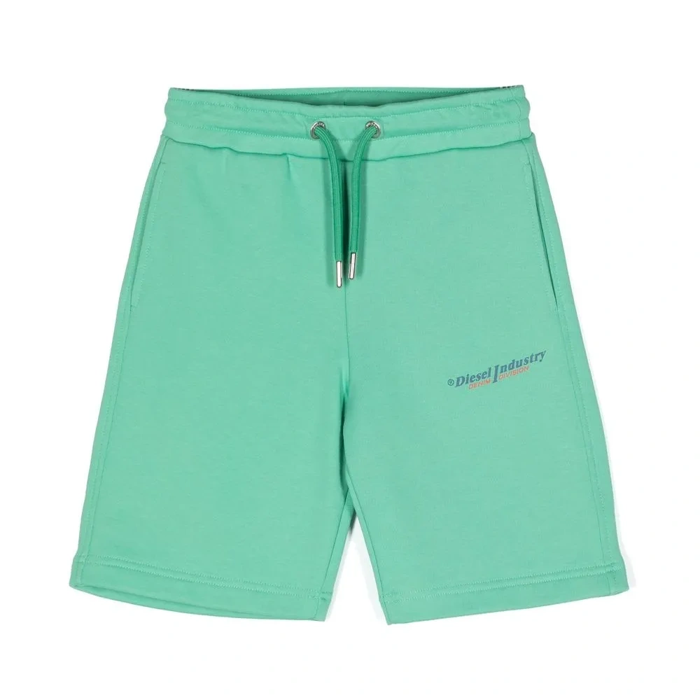 Спортивные шорты с логотипом