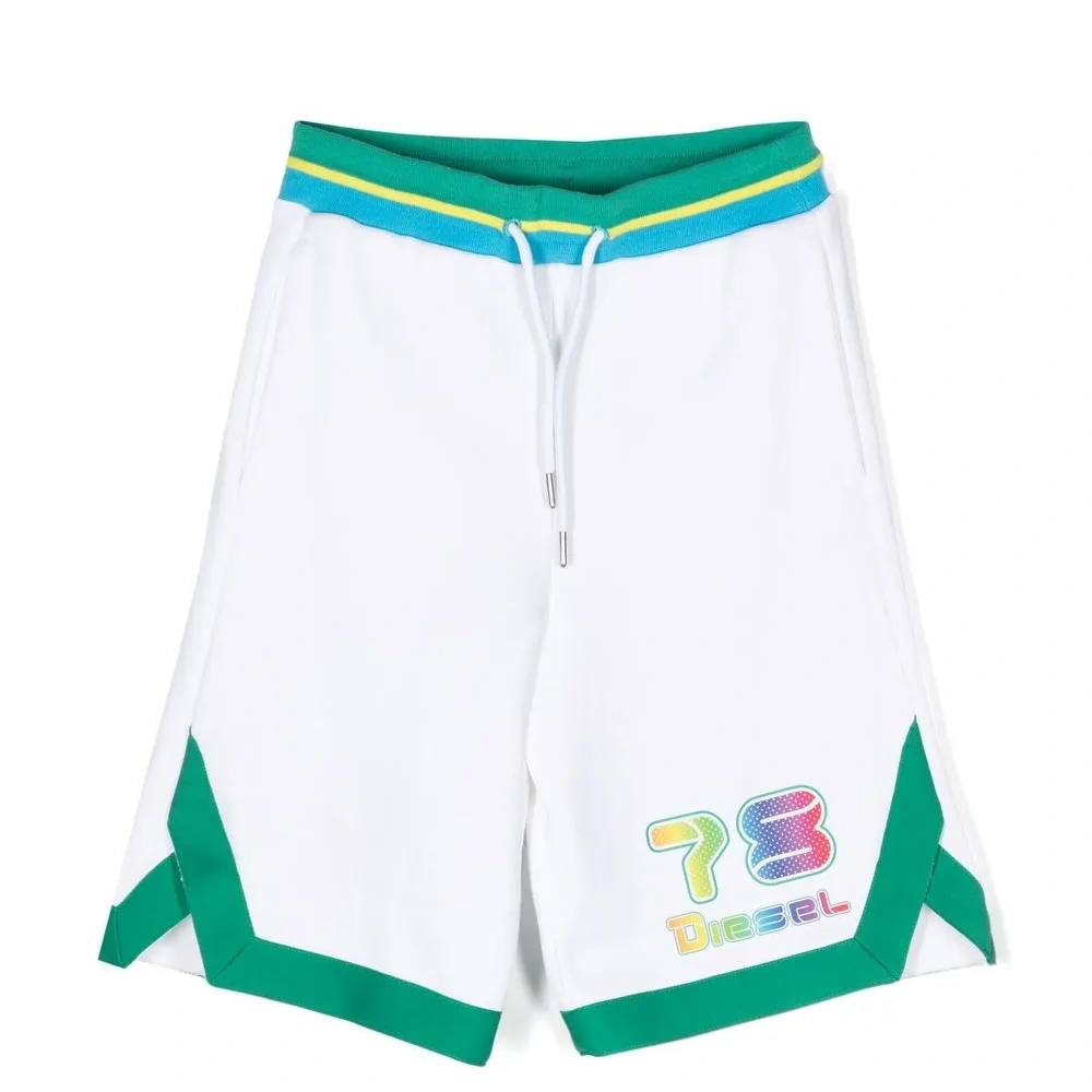 Спортивные шорты с логотипом