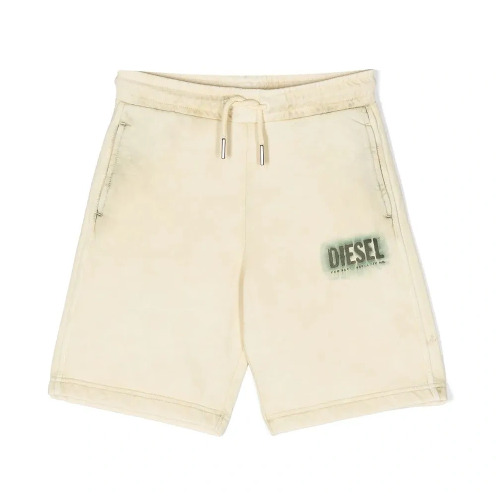 Спортивные шорты с логотипом