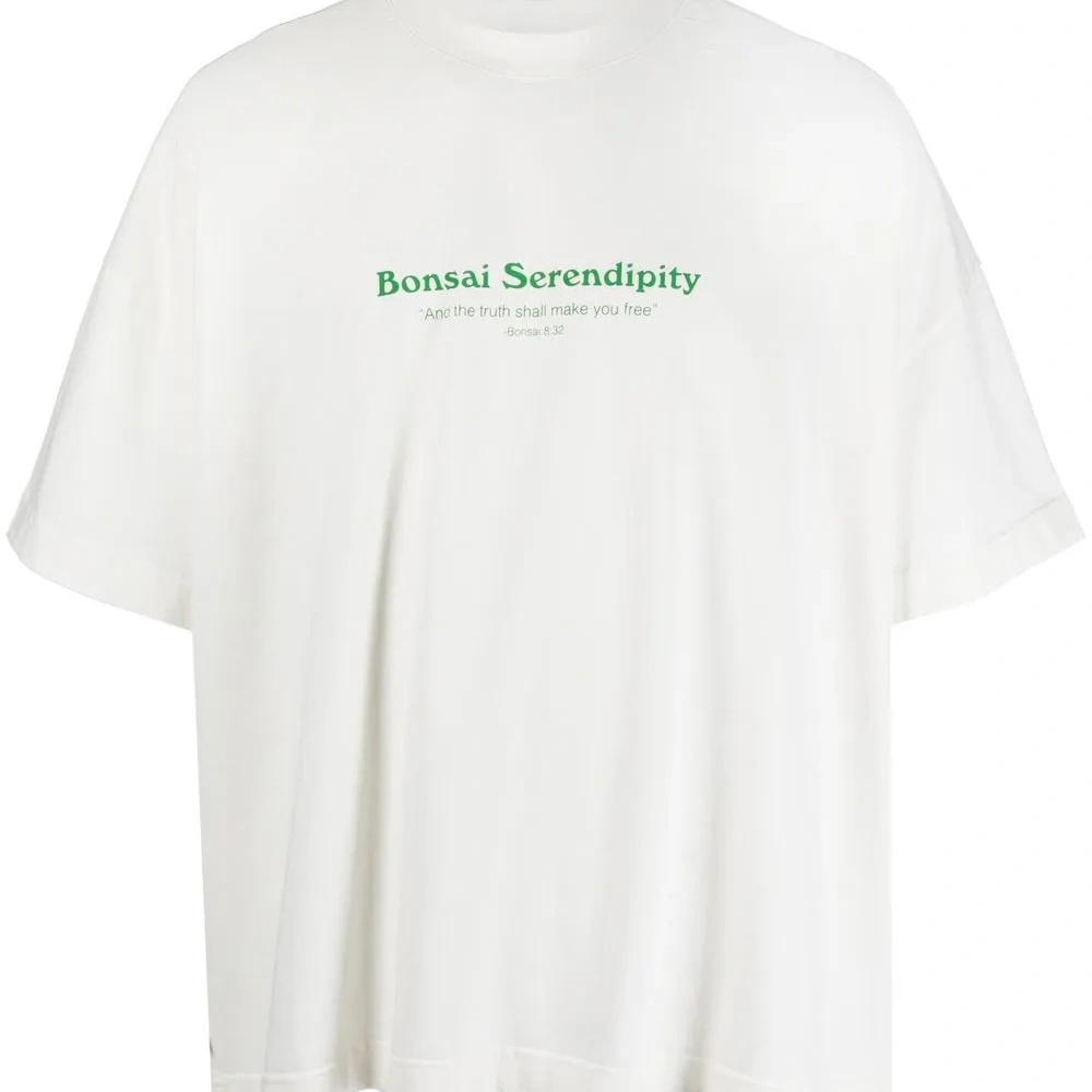 футболка с логотипом