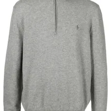 Джемпер с вышитым логотипом