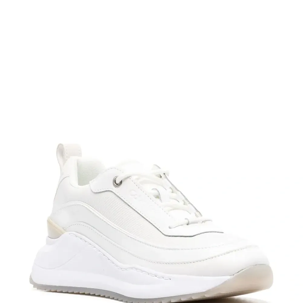 Массивные кроссовки