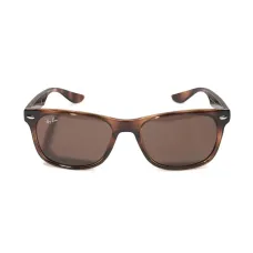 Солнцезащитные очки в квадратной оправе