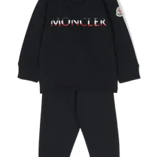 Спортивный костюм с логотипом