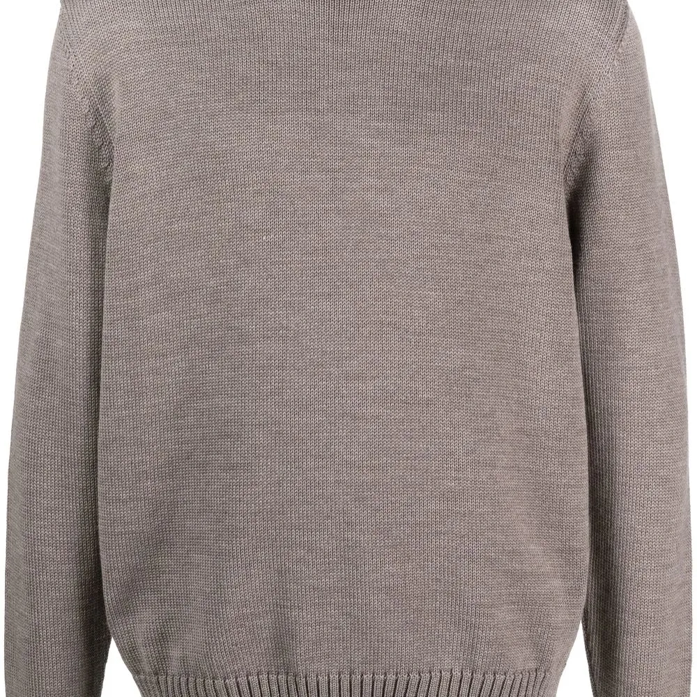 Джемпер с круглым вырезом