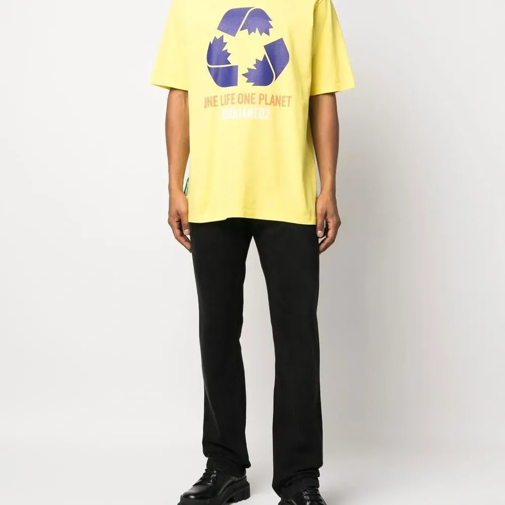 Футболка с логотипом