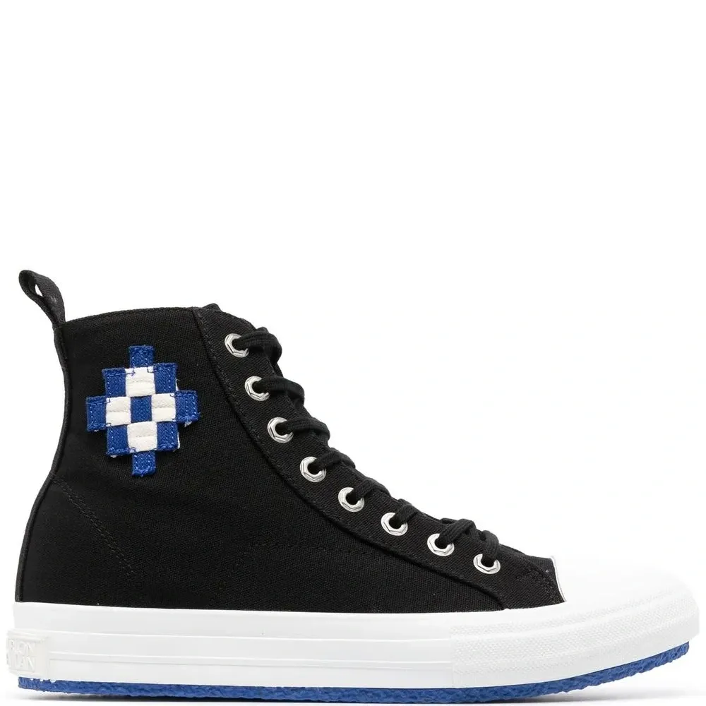 Высокие кеды на шнуровке