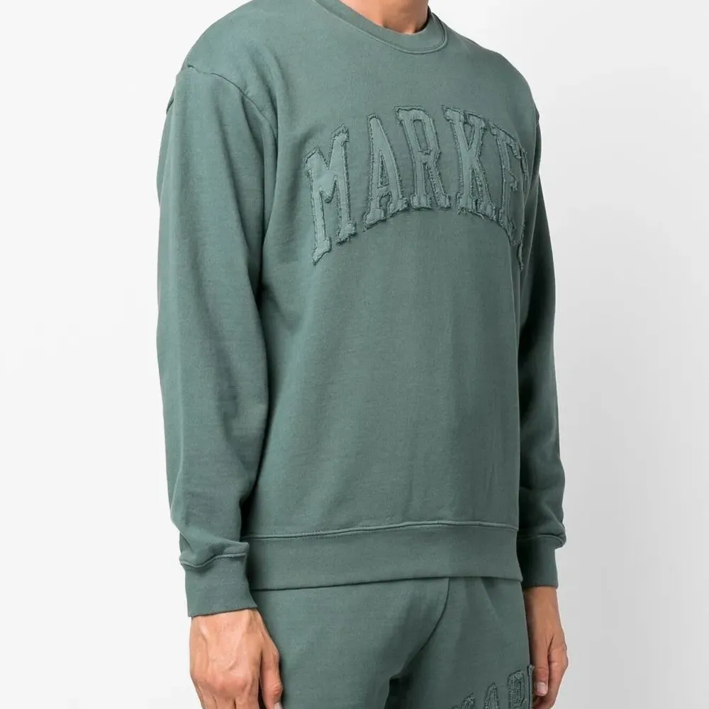 Толстовка с вышитым логотипом