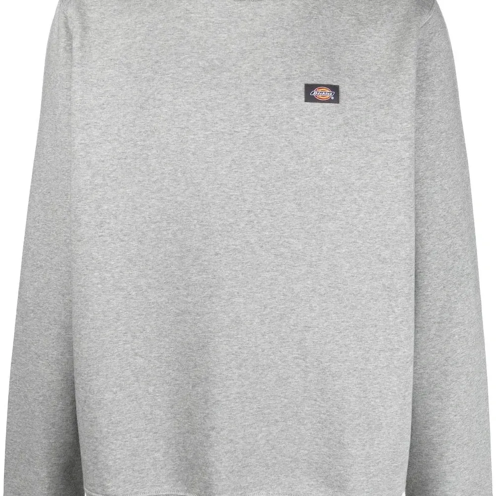 Толстовка с нашивкой-логотипом