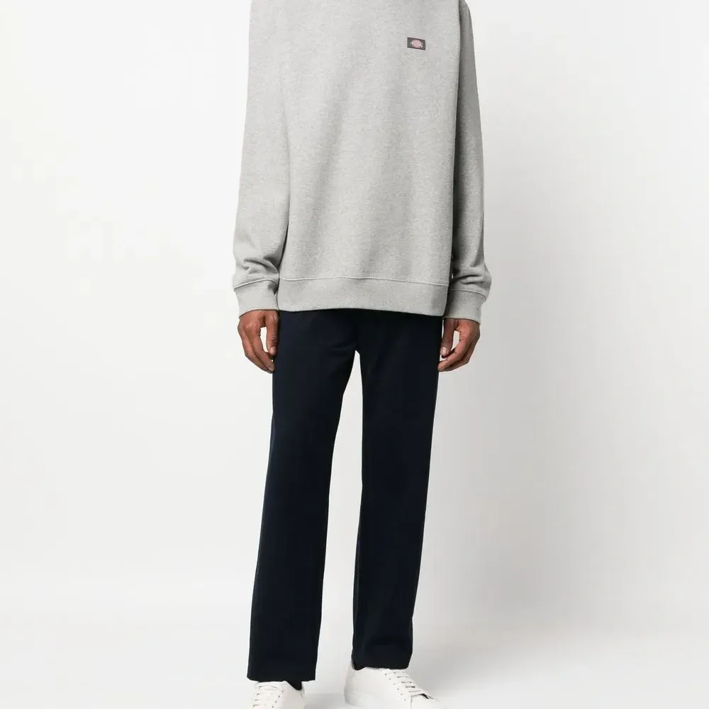 Толстовка с нашивкой-логотипом