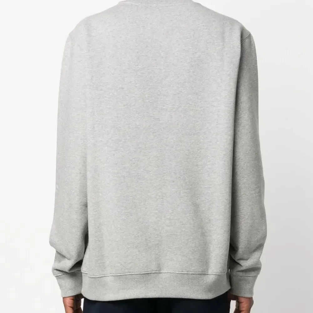 Толстовка с нашивкой-логотипом