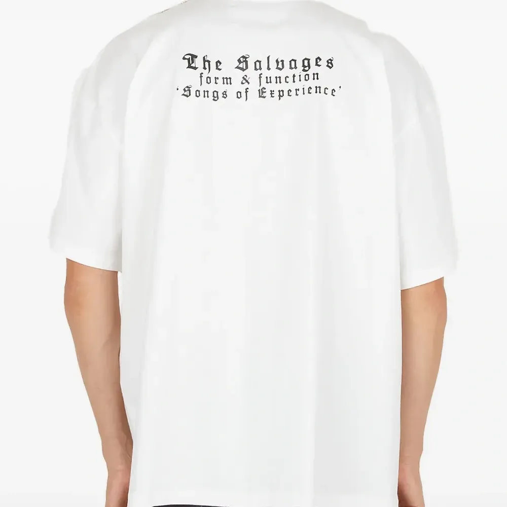 Футболка с кнопками на плече Футболка с кнопками на плече