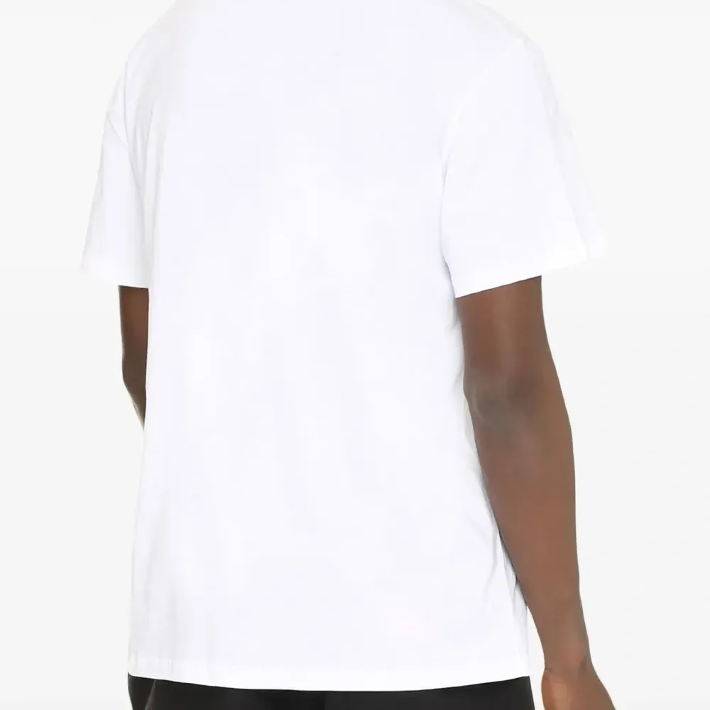 Футболка с логотипом