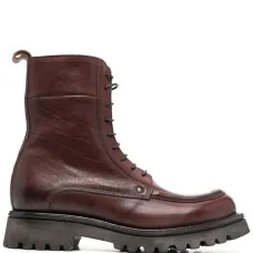 Ботинки на рифленой подошве