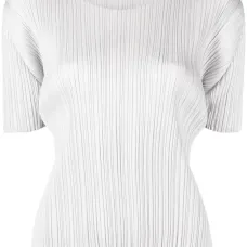 Плиссированная футболка Плиссированная футболка