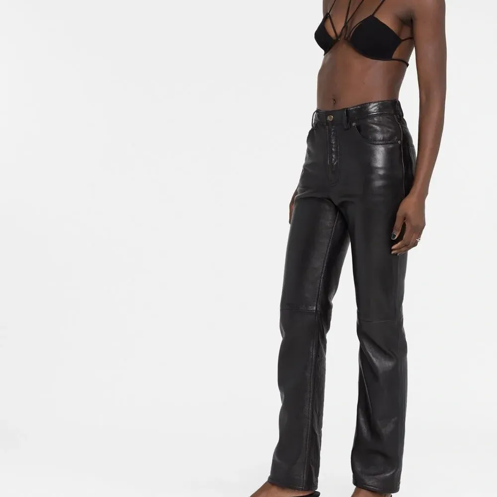 топ с вырезом халтер