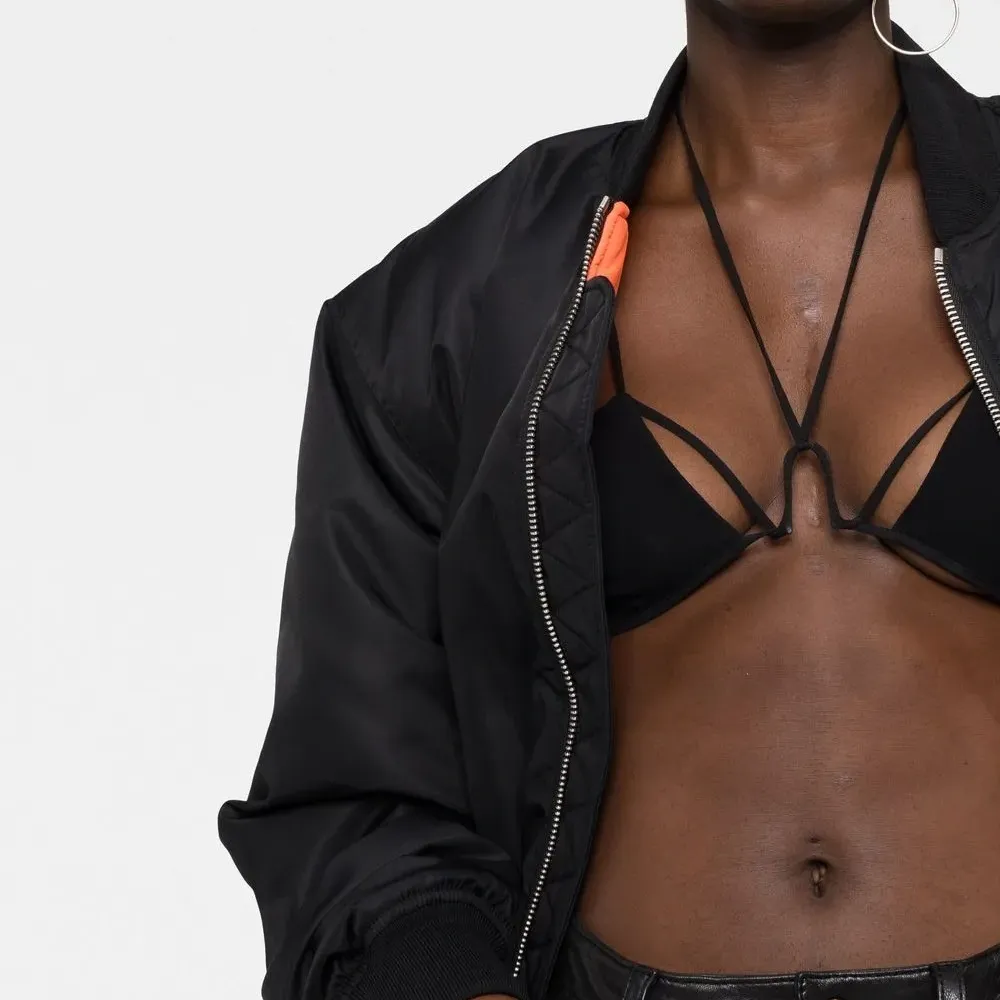 топ с вырезом халтер