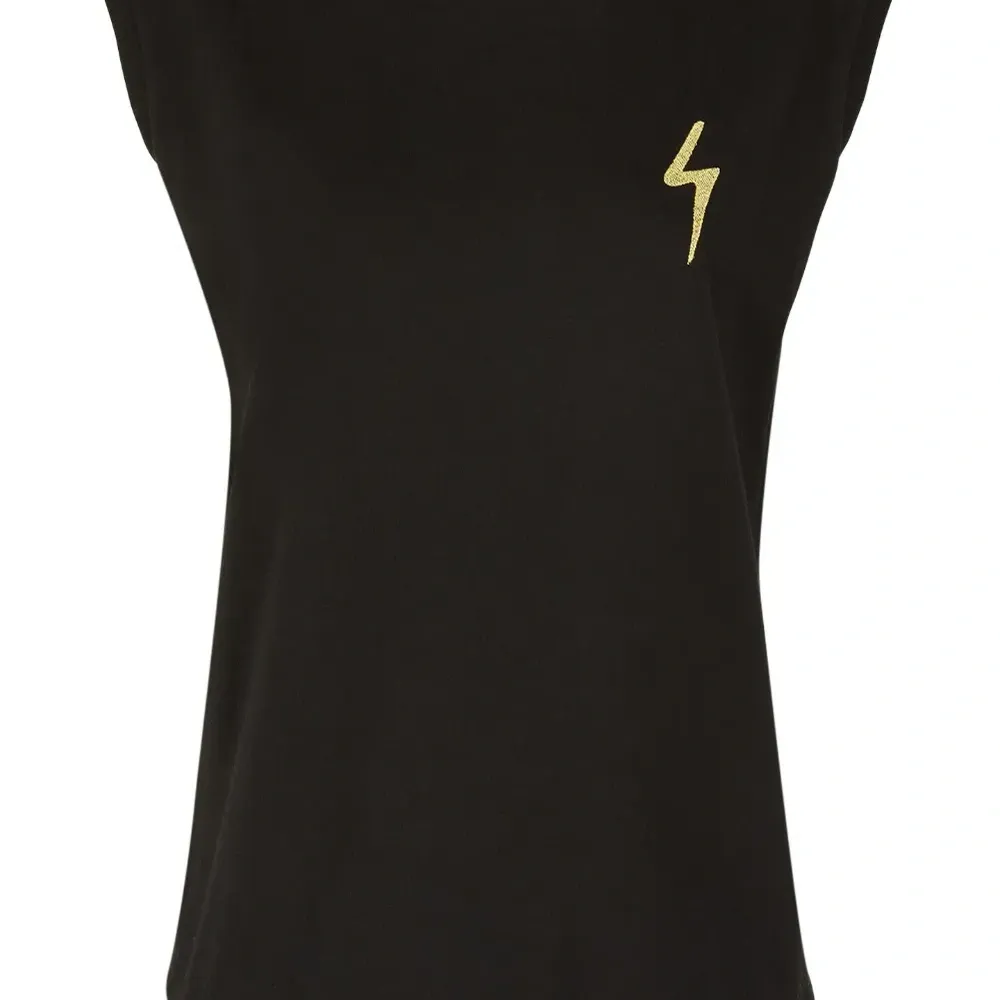 Топ с вышитым логотипом