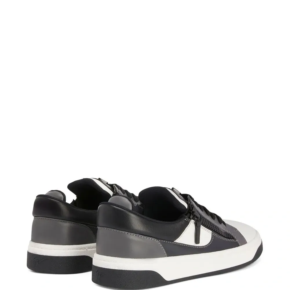 Кроссовки GZ94