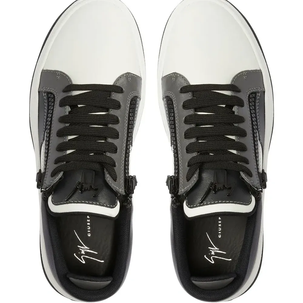 Кроссовки GZ94