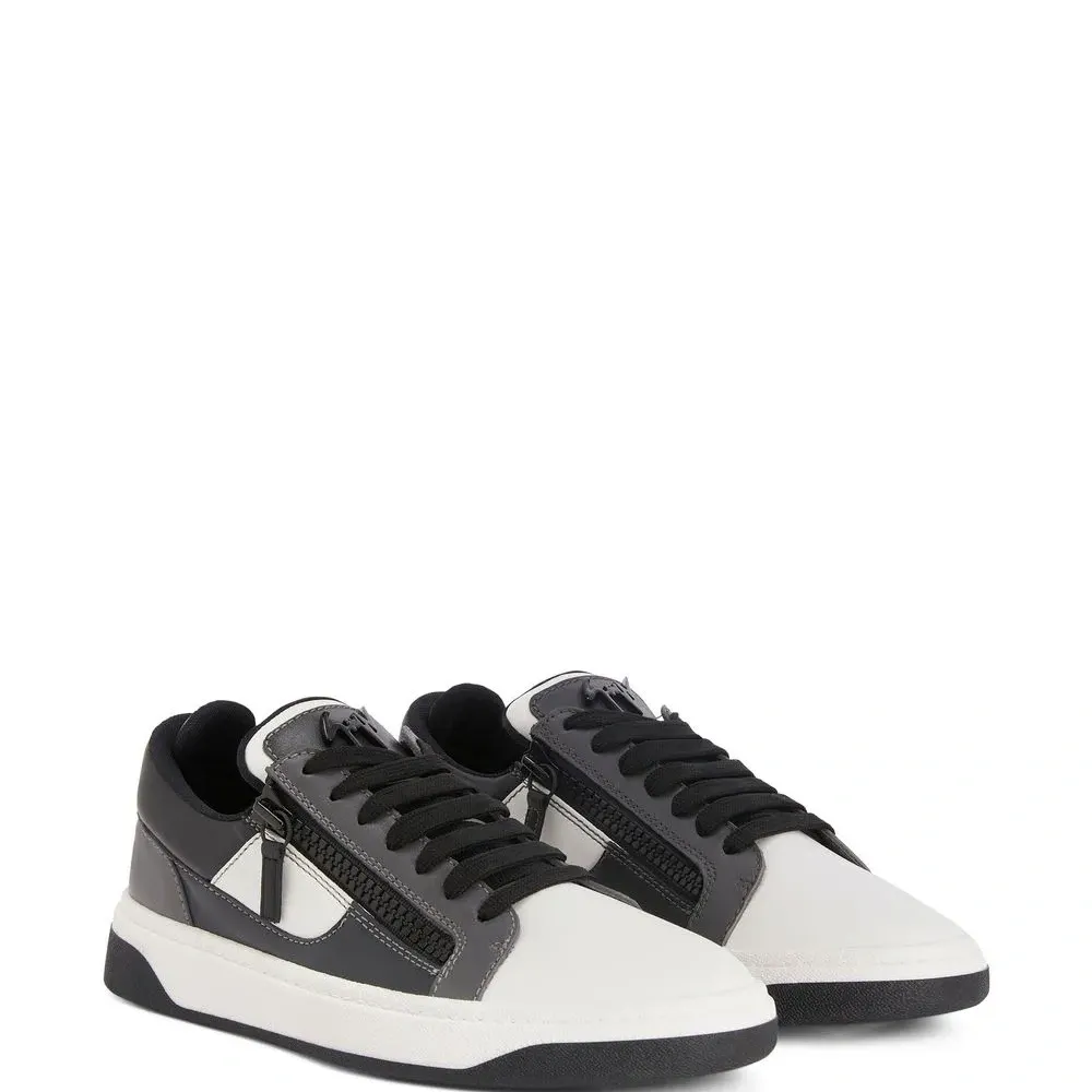 Кроссовки GZ94