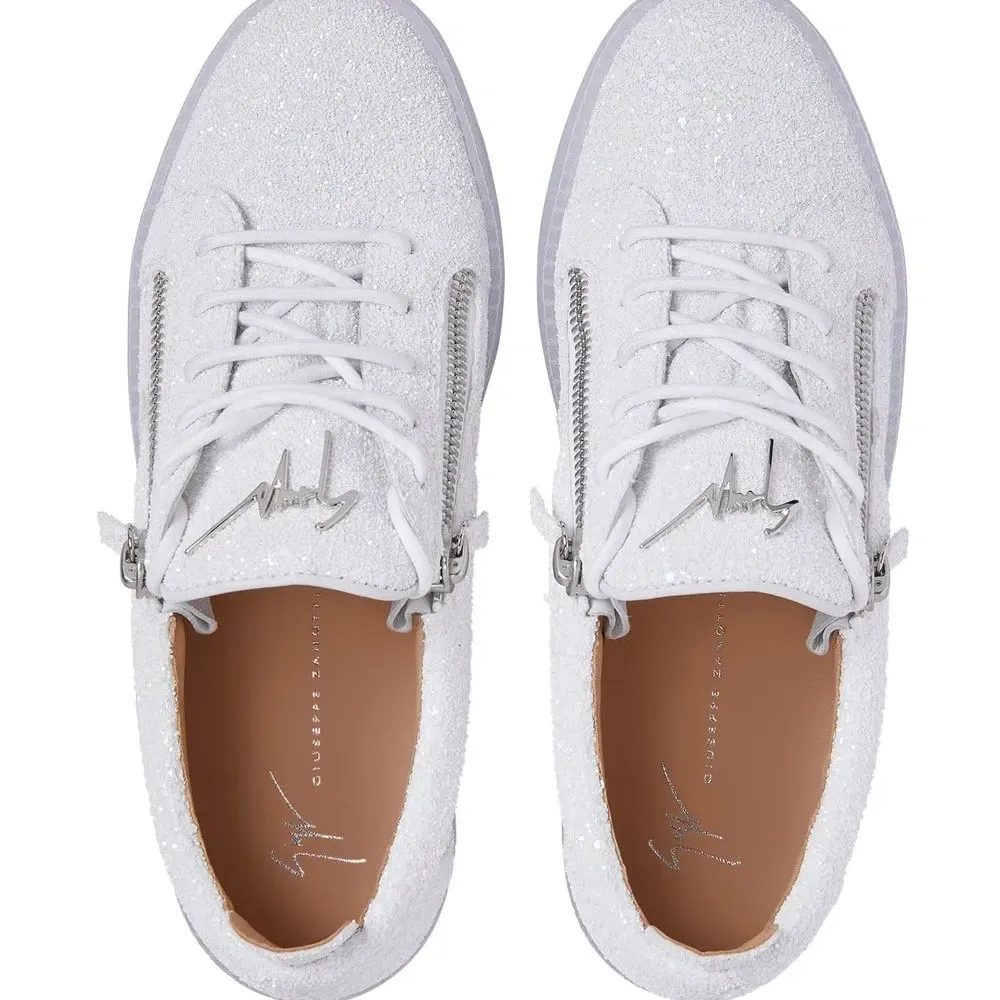 Кеды с блестками и молниями