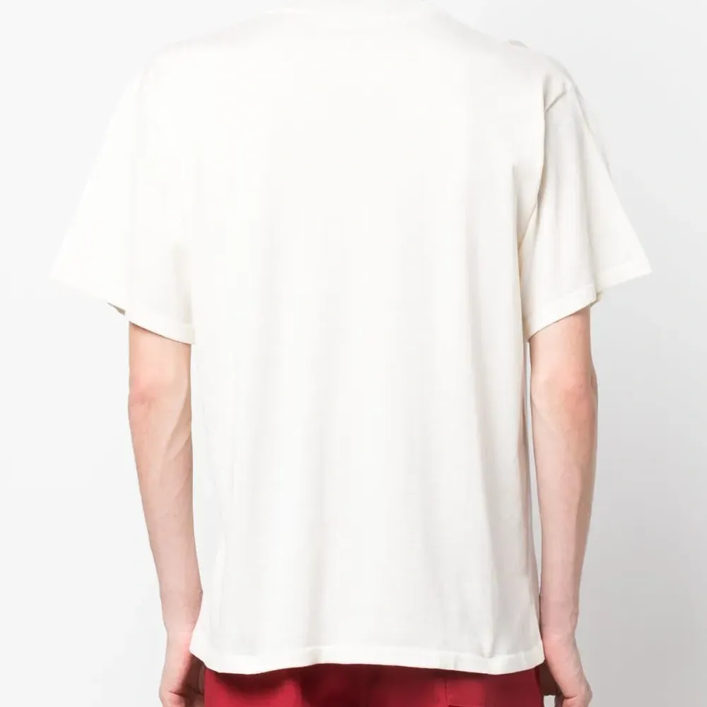 Футболка с графичным принтом