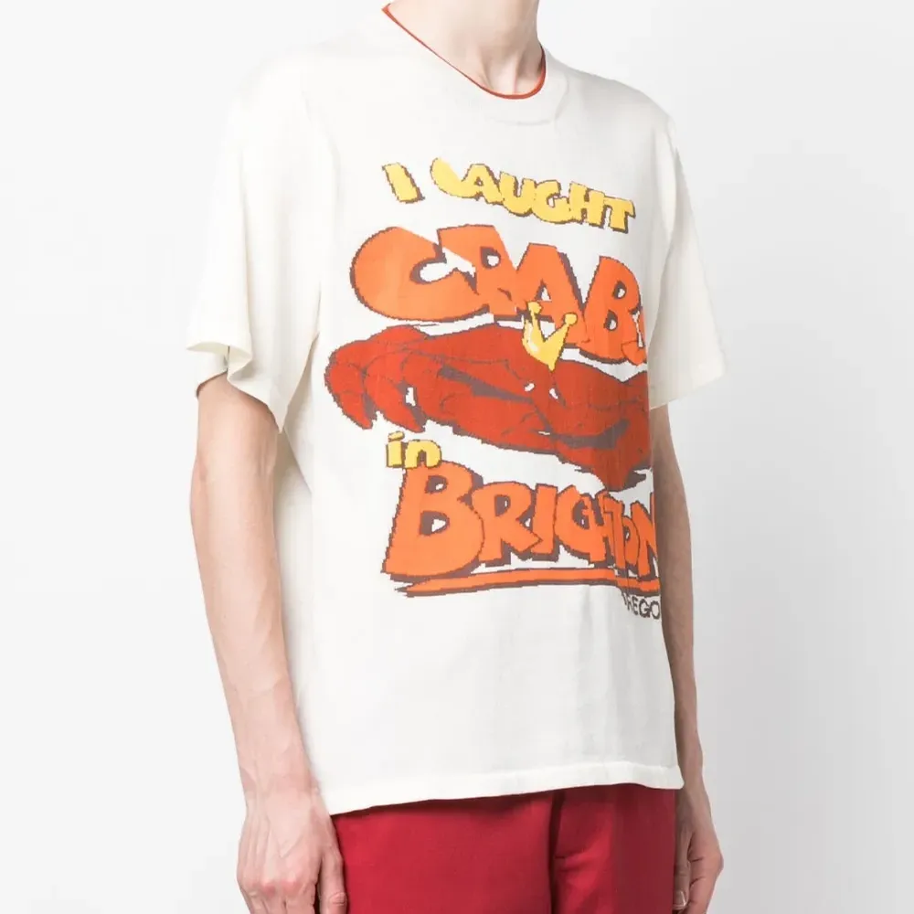 Футболка с графичным принтом