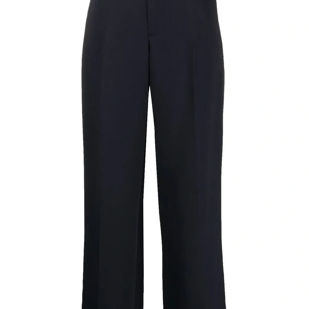 Широкие брюки с карманами