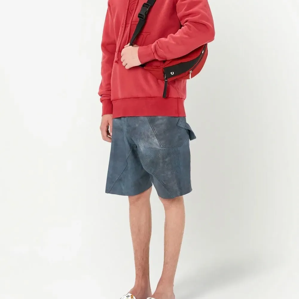 Худи с вышитым логотипом