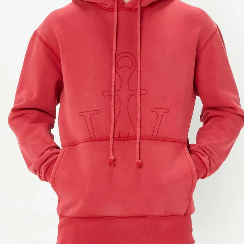 Худи с вышитым логотипом