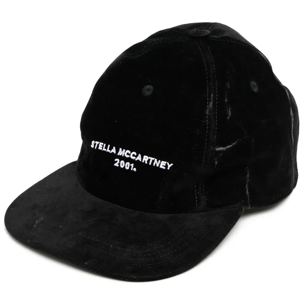 Джинсовая бейсболка с вышитым логотипом (2001 год)