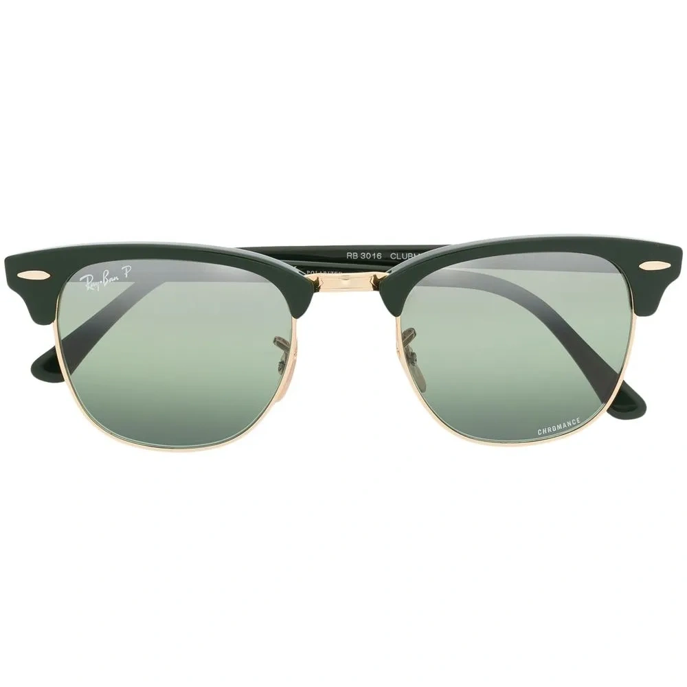 Солнцезащитные очки с затемненными линзами