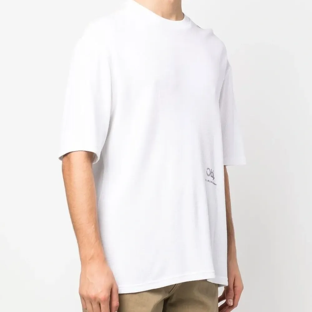 Фактурная футболка с логотипом