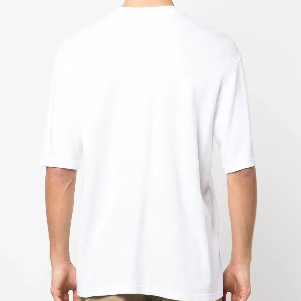 Фактурная футболка с логотипом