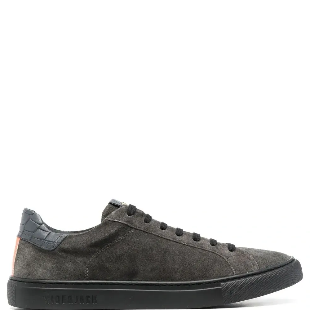 Кроссовки Essence Oil