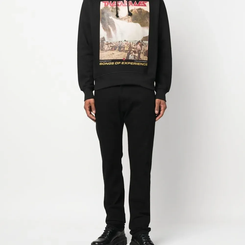 Худи с графичным принтом