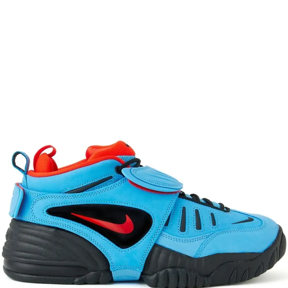 Кроссовки Air Adjust Force из коллаборации с Nike