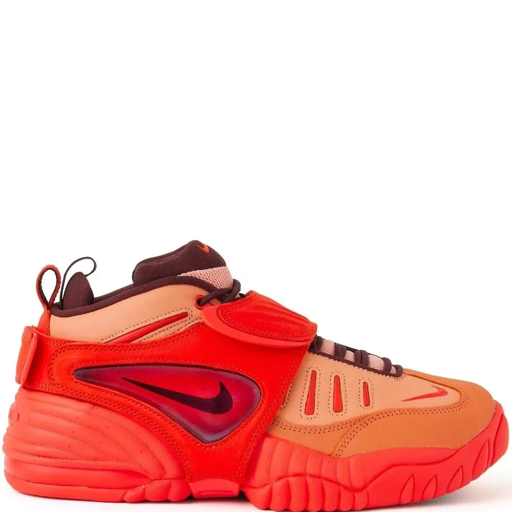 Кроссовки Air Adjust Force из коллаборации с Nike