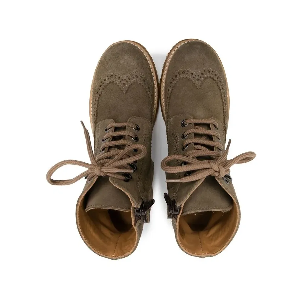 Ботинки на шнуровке