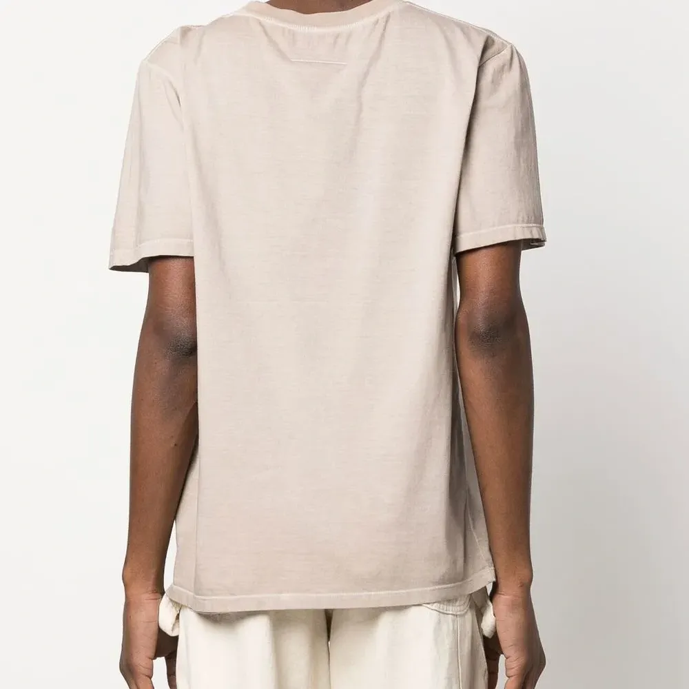 Футболка с нашивкой-логотипом